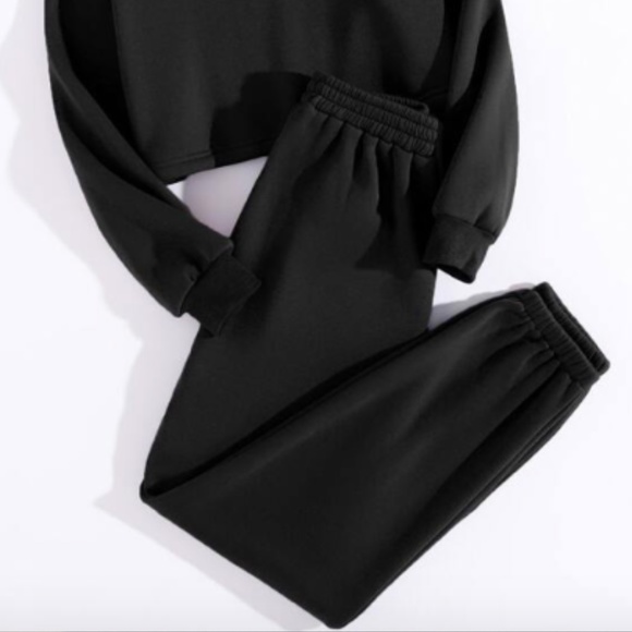 Black Thermal Lined Sweatshirt + Sweatpants coord set (Size M) - Picture 2 of 4
